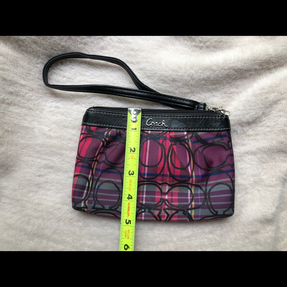 💕Coach Small Wristlet Bag💕 - Picture 10 of 11